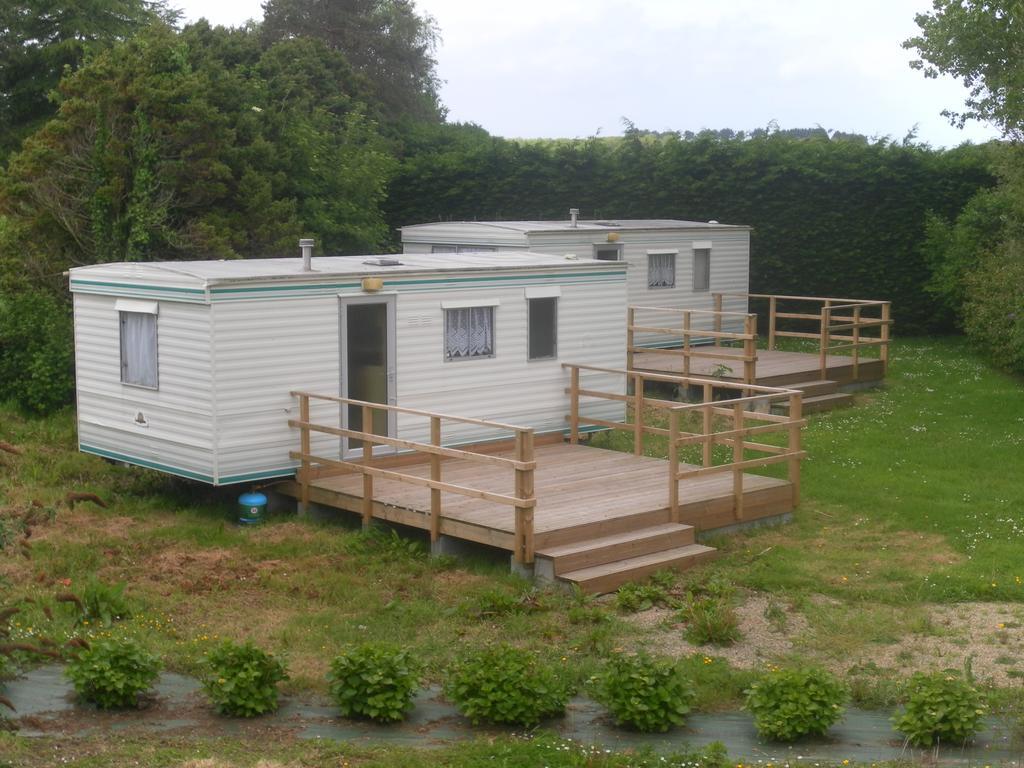 Les Mobile Home De Kerroyal Garlan Exterior photo